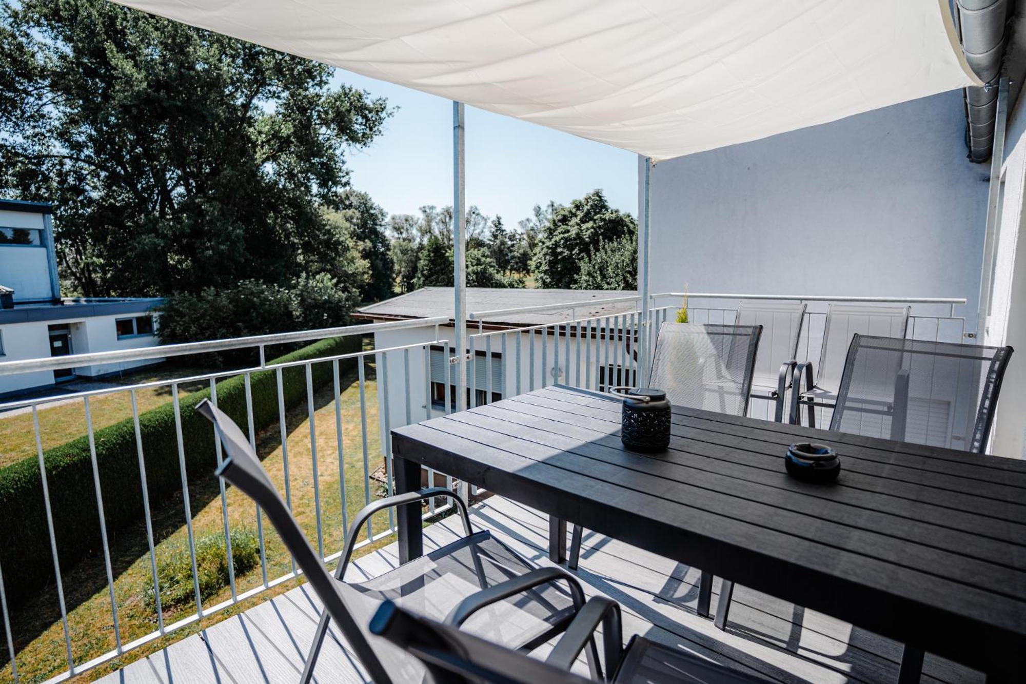 Timeout Royal Apartment Ellar Exterior photo